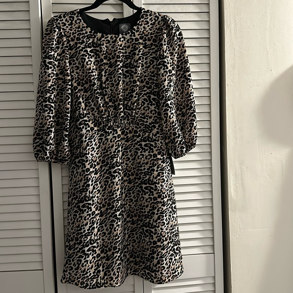 VINCE CAMUTO animal print dress